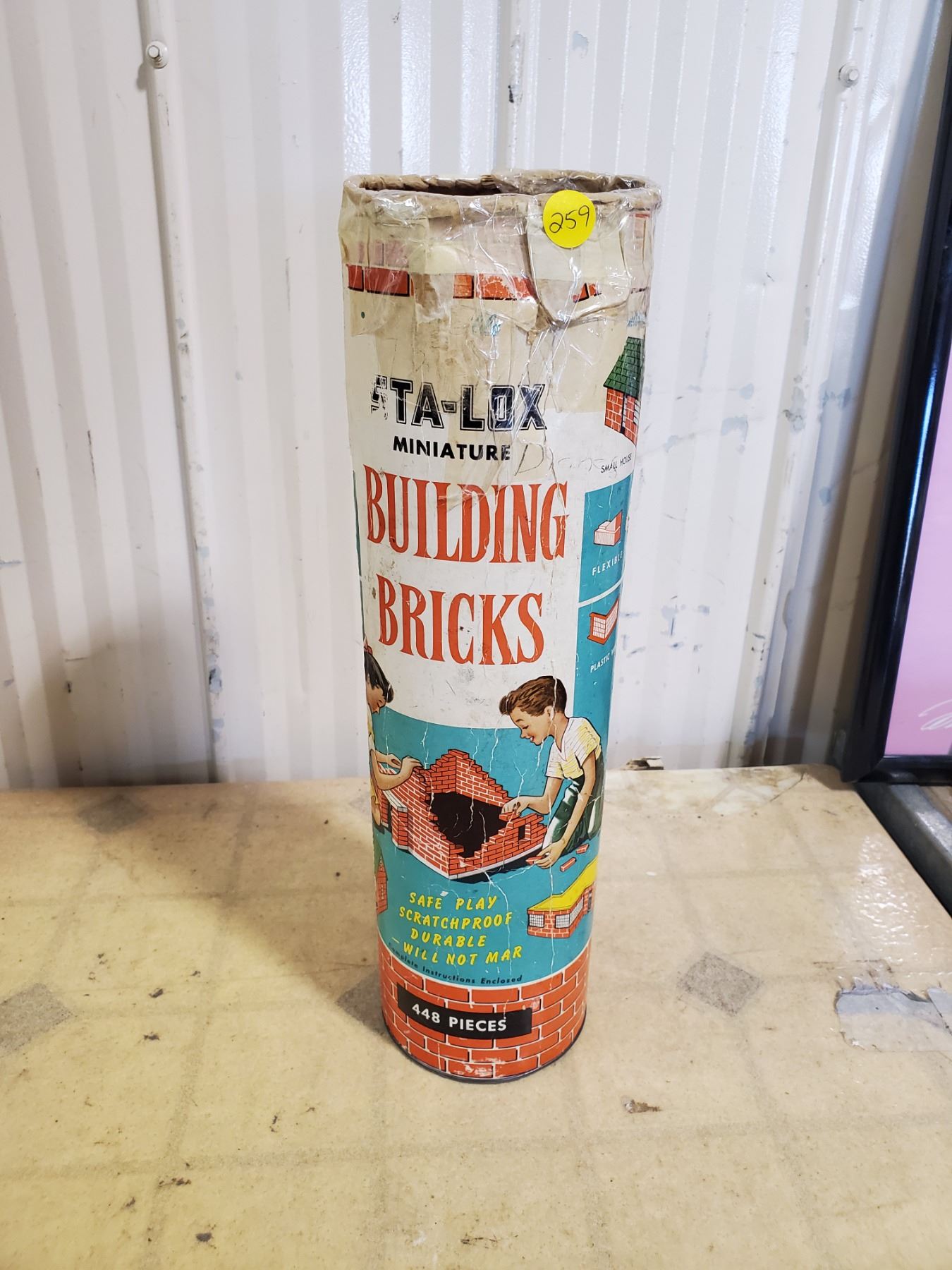 VINTAGE STA-LOX BUILDING BRICKS WITH PACKAGING