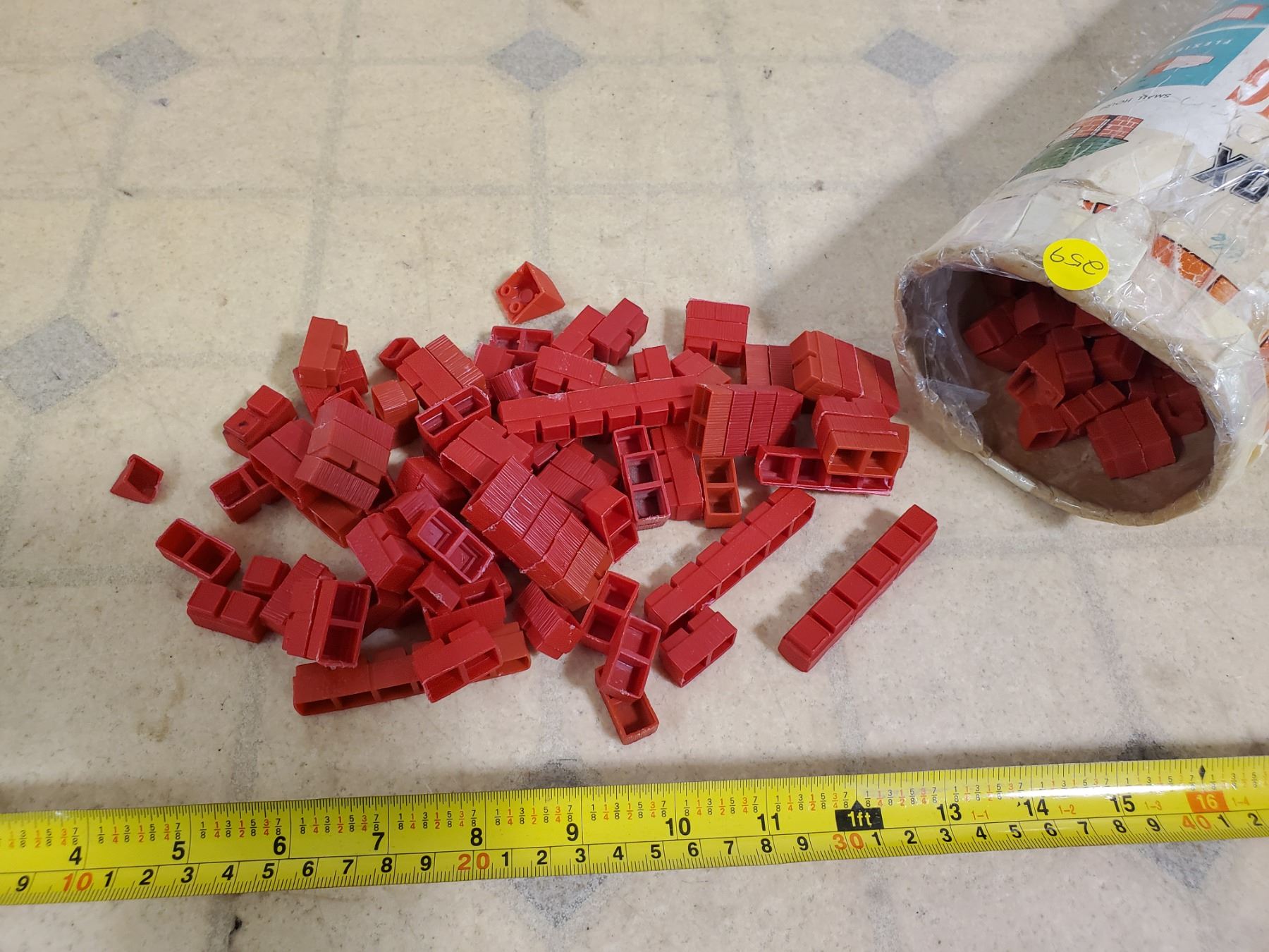VINTAGE STA-LOX BUILDING BRICKS WITH PACKAGING