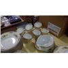 Image 8 : LARGE LOT OF SERVING WARE