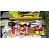Image 2 : LOT OF KITCHEN TOOLS
