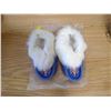 Image 2 : BLUE AND WAHITE MOCCASINS