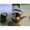 Image 6 : 4 TEA POTS - 3 COPPER AND 1 CERAMIC