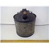 Image 2 : VINTAGE 1 GALLON GAS CAN