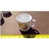 Image 3 : SET OF 8 GDR MUGS