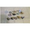 Image 1 : 12 WADE FIGURINES
