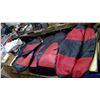 Image 1 : BUCKET SEAT COVERS, RED AND BLACK