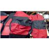 Image 4 : BUCKET SEAT COVERS, RED AND BLACK