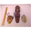 Image 1 : 3 WALL HANGING MASKS