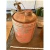 Image 3 : VINTAGE GAS CAN