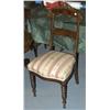 Image 1 : 1 CONTINENTAL MAHOGANY SIDE CHAIR