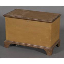 1 PAINTED CHILD'S BLANKET BOX