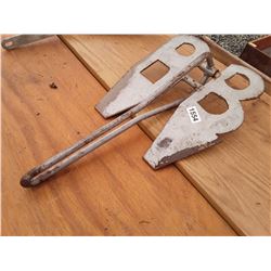 1554___1 -- boat anchor