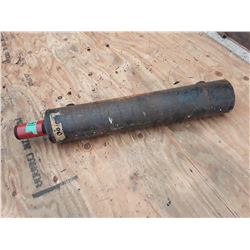 1610___1 -- Hydraulic cylinder 3" x 18"