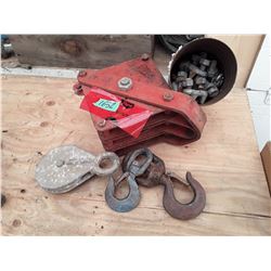 1652___1 -- 3 shive block Plus hooks & Crimps