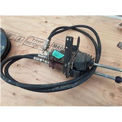 1687___1 -- set of 2 hydraulic valve systems