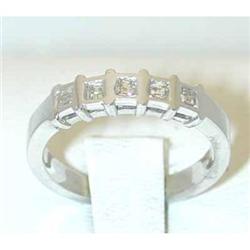 1261 14KW Gold Ring w/Diamond