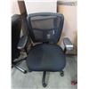 Image 1 : Mesh Back Office Chair - Store Return