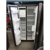 Image 2 : Frigidaire Side by Side Fridge/Freezer