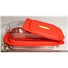 Image 1 : PYREX RECTANGULAR PANS WITH LIDS (2)