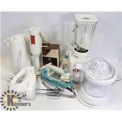 A LOT OF 7 ELECTRIC HOUSEHOLD ITEMS