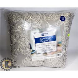 NEW HOME BEYOND QUEEN SIZE COMFORTER