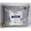 Image 1 : NEW HOME BEYOND QUEEN SIZE COMFORTER