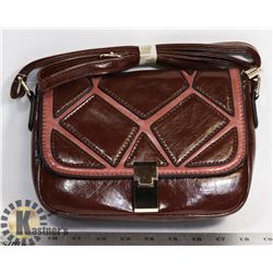 SMALL WOMENS PURSE