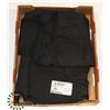 Image 1 : 4 NEW PAIRS OF SZ 28 MENS BLACK WALKING SHORTS