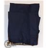 Image 1 : 4 NEW PAIRS OF SZ 30 MENS NAVY WALKING SHORTS