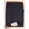 Image 1 : 4 NEW PAIRS OF SZ 28 MENS NAVY WALKING SHORTS