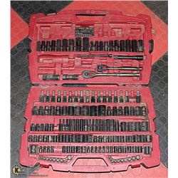 STANLEY FAT MAX TOOL BOX