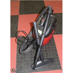 STANLEY  WET AND DRY VACUUM