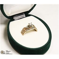 UNIQUE 14K DIAMOND RING