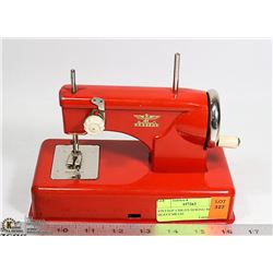 VINTAGE CHILD'S SEWING MACHINE HEAVY METAL
