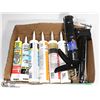 Image 1 : FLAT OF CAULKING AND CAULKING GUNS