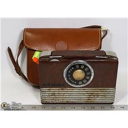 VINTAGE RCA VICTOR RADIO IN LEATHER CASE