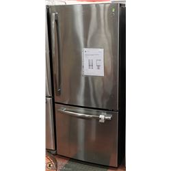 GE 20.9 CB FT S/S BOTTOM FREEZER REFRIGERATOR