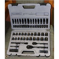 STANLEY 73 PIECE SOCKET SET