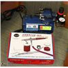 Image 1 : PAASEH AIR COMPRESSOR AND AIR BRUSH COMBO