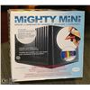 Image 1 : MIGHTY MINI AIR BRUSH AND COMPRESSION KIT