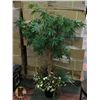 Image 1 : LARGE INDOOR ARTIFICIAL TREE