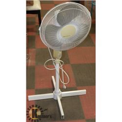 OSCILATING FLOOR STANDING FAN