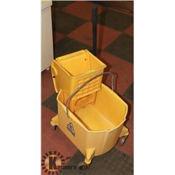 JANITOR'S MOP PAIL WITH MOP SQUEEZER
