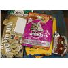 Image 1 : PALLET OF ASSORTED PET FOOD.