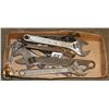 Image 1 : BOX OF CRESCENT WRENCHES