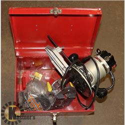 BLACK & DECKER ROUTER IN BOX