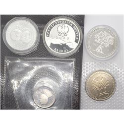 5-COMMEM FOREIGN SILVER COINS