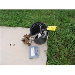 BLACK TUB C/W 3/4" RATCHETS, BALL HITCH & MISC