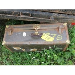 OLD METAL SUITCASE