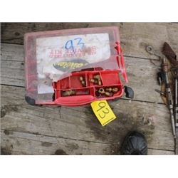 CONTAINER OF BRASS FITTINGS